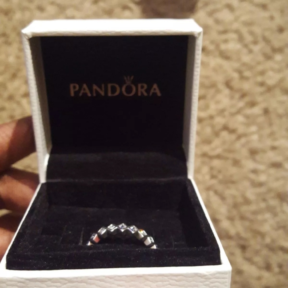 Pandora Ring